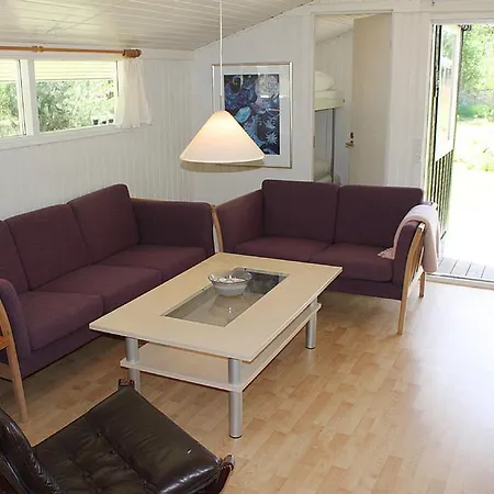 Three-bedroom Holiday Ranunkelvej 03 *